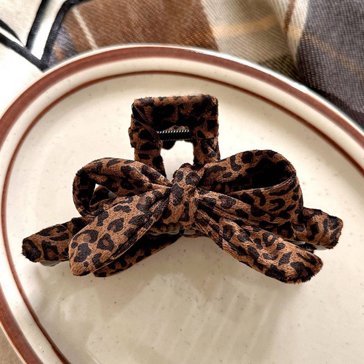 Leopard Bow Hair Claw Large Elegant Shark Clip_Cwaha07947