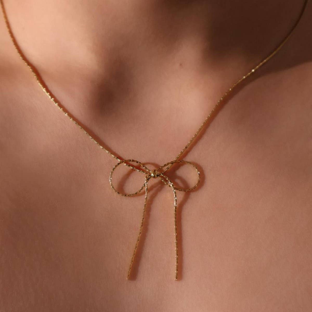 Vintage Titanium Steel Bow Necklace_Cwmm5344