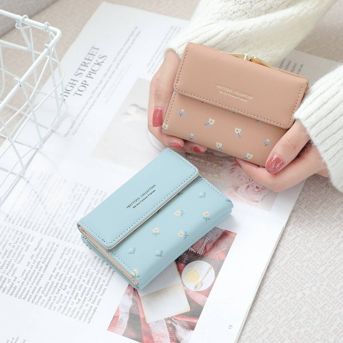 SMALL FRESH AND CUTE MULTIFUNCTIONAL WALLET_CWAB2325