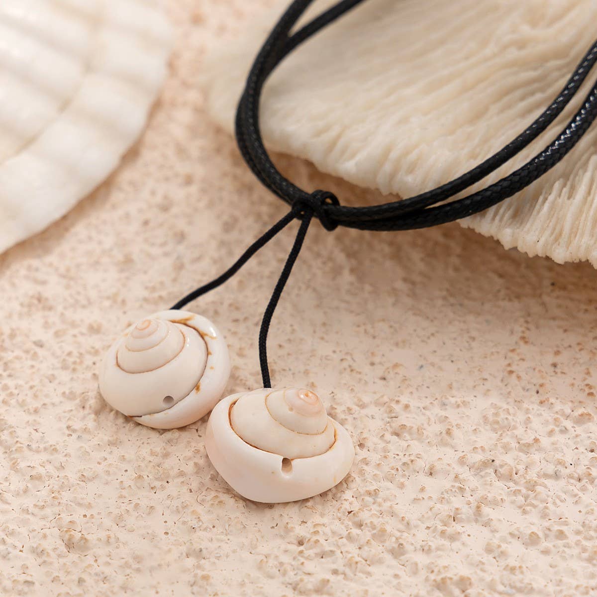 BEACH ALL MATCH SHELL TASSEL NECKLACE_CWAJE1821