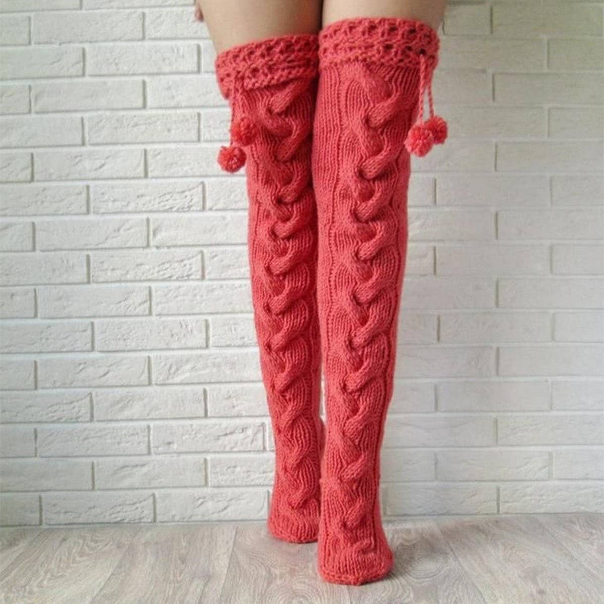 OVER THE KNEE LONG SOCKS WITH POMPOMS_CWMS0845
