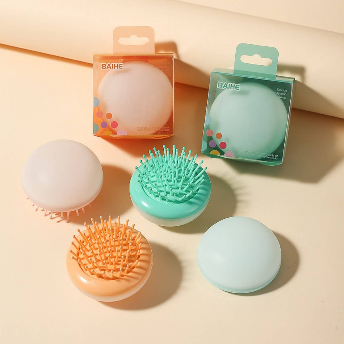 RETRACTABLE PORTABLE JELLYFISH SHAPED COMB_CWAHA1875