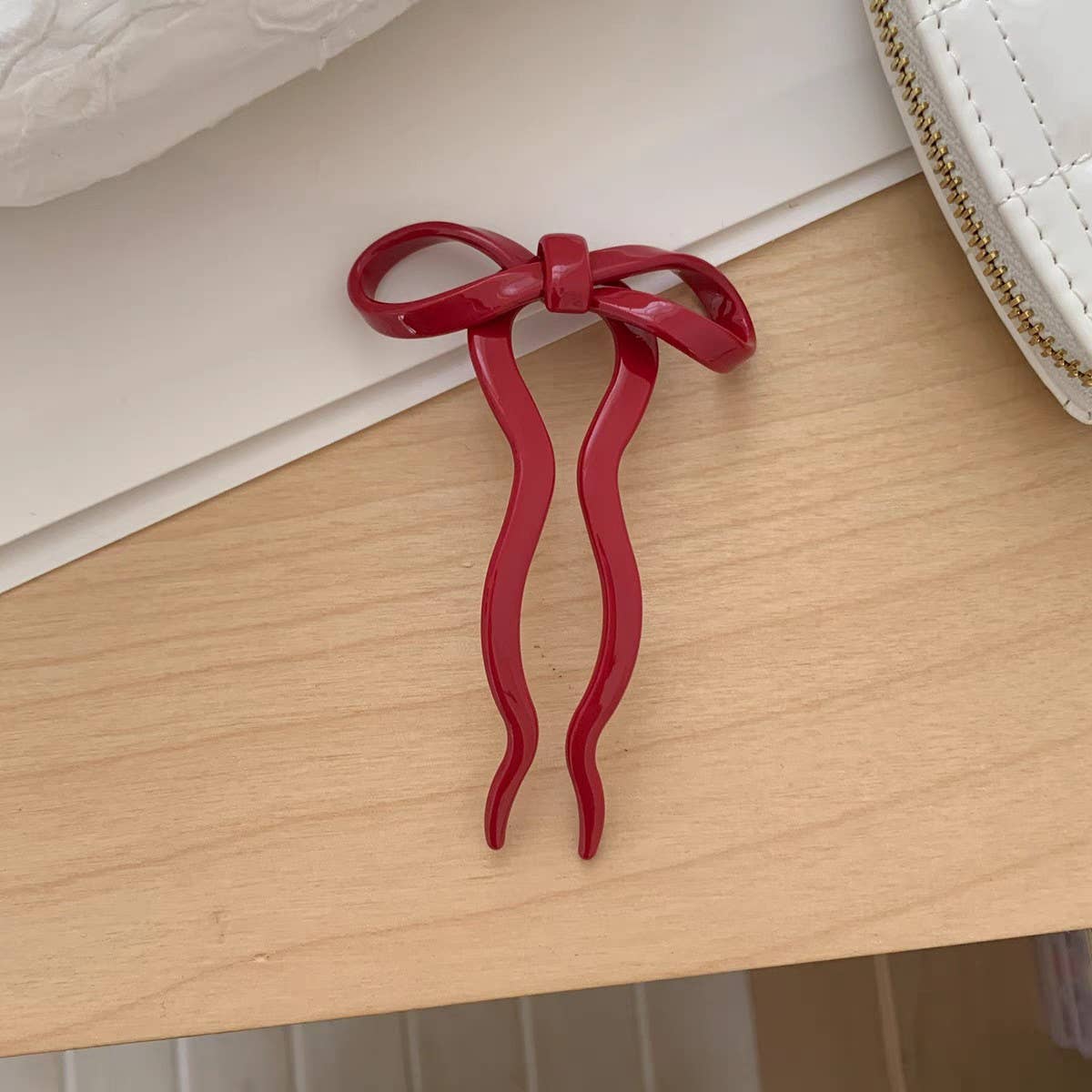 TEMPERAMENT BOW U SHAPED HAIRPIN_CWAHA2691