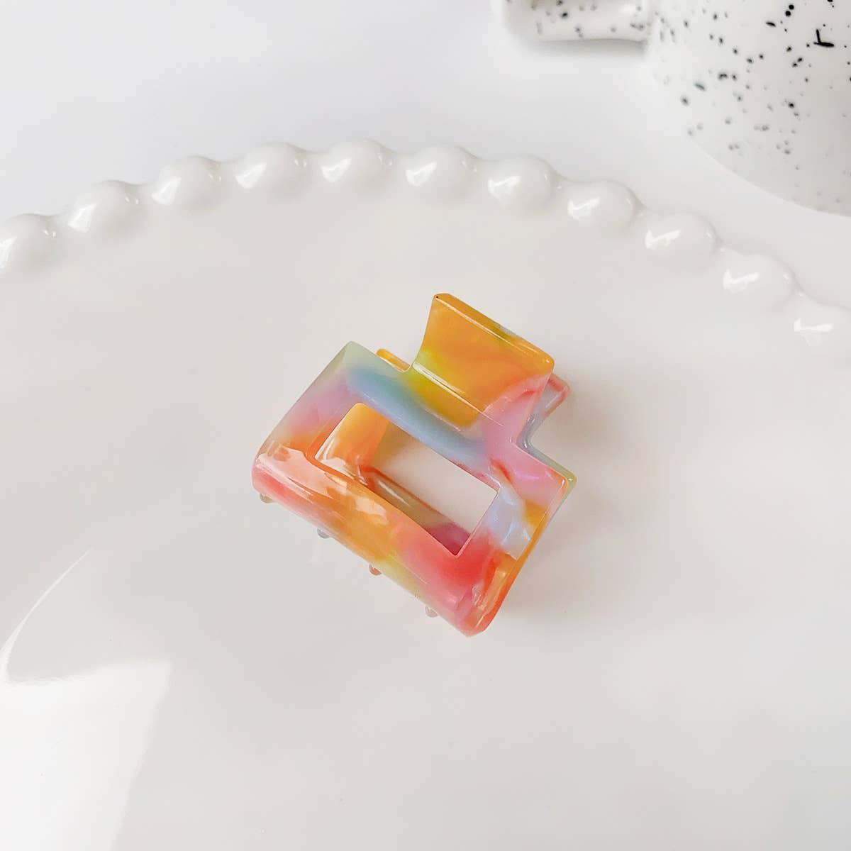 High-End Acetate Board High Ponytail Grab Clip