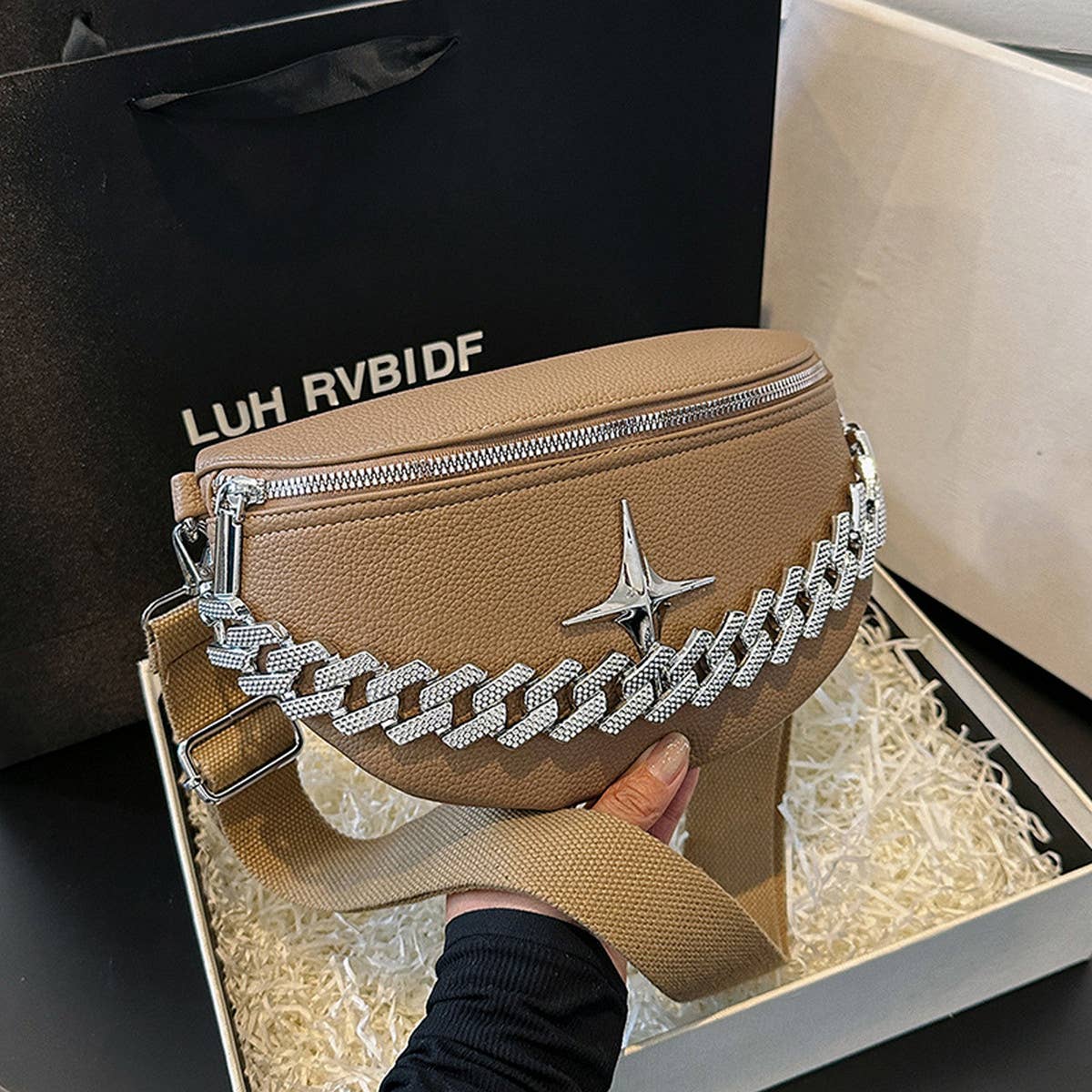 BELT BAG CROSSBODY BAG SUMMER WITH CHUNKY CHAIN_CWAB2067
