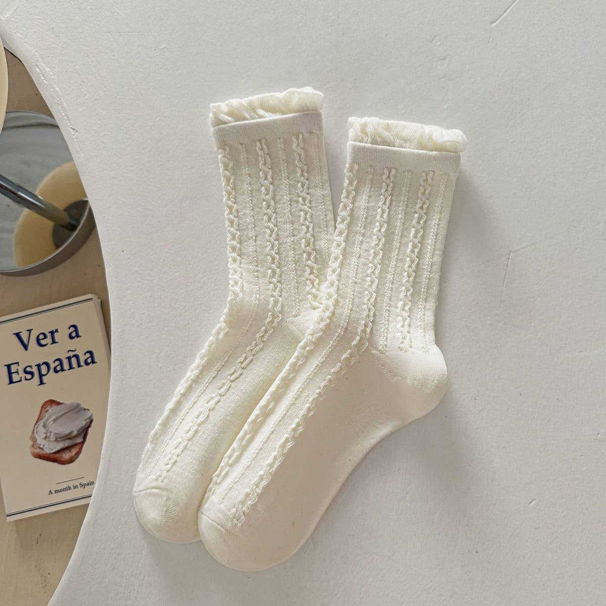 Twist Lace Ruffle Crew Socks For Women_Cwms1348