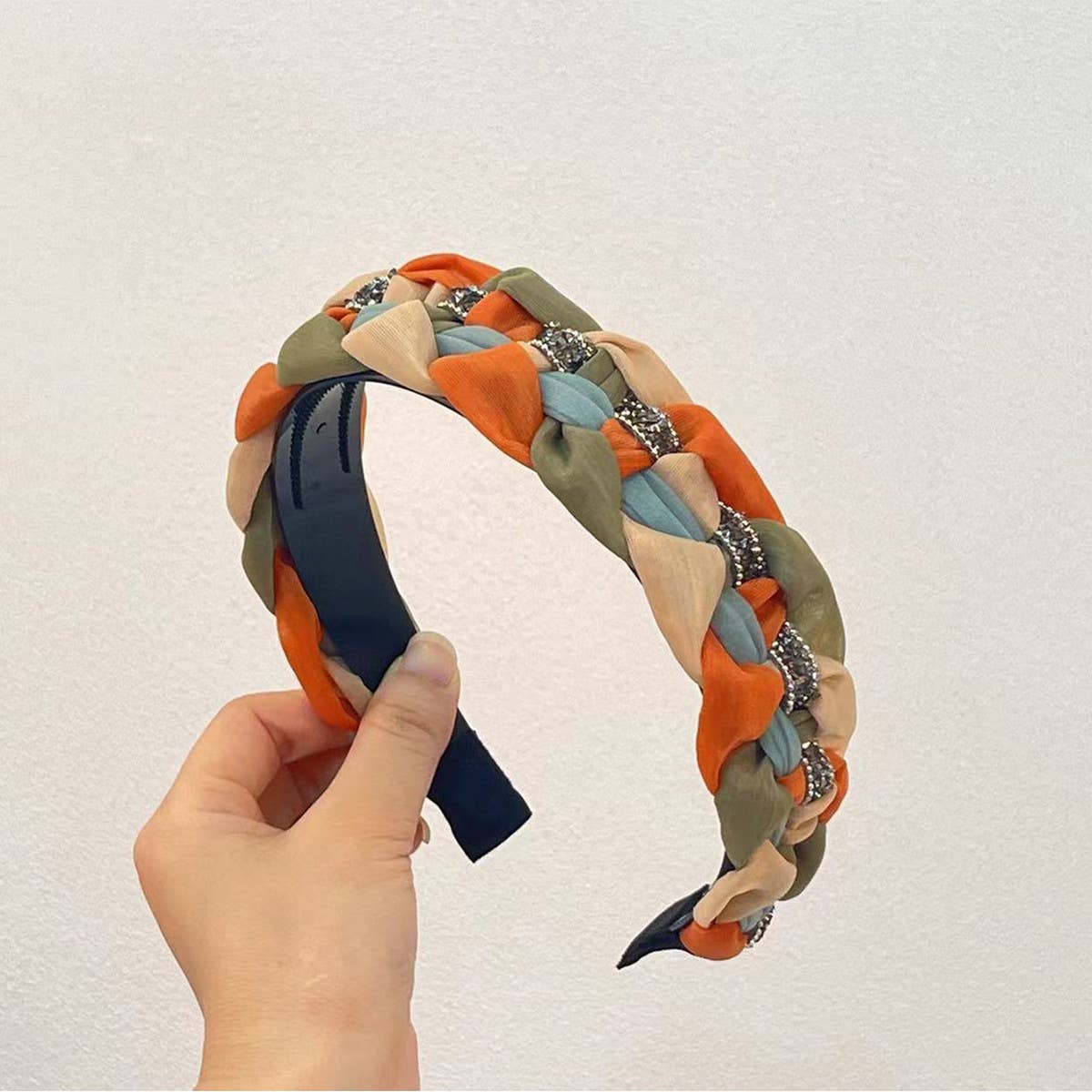 Wide-Brimmed Pearl Braid Headband_Cwaha1708