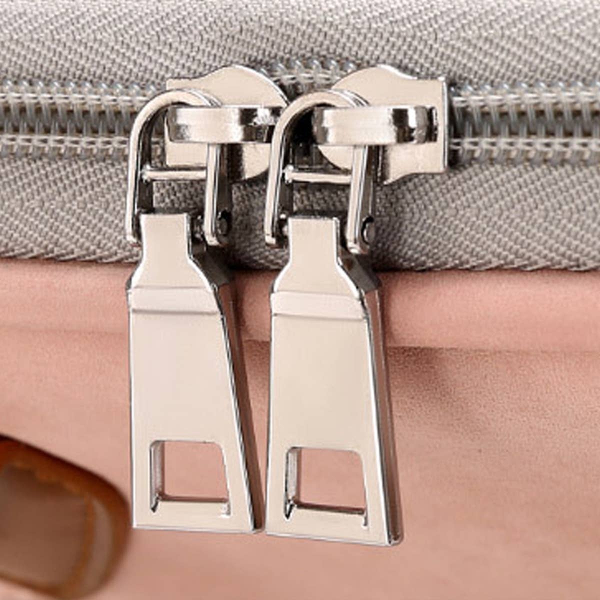 LARGE CAPACITY WATERPROOF FASHIONABLE COMPUTER BAG_CWAB2165