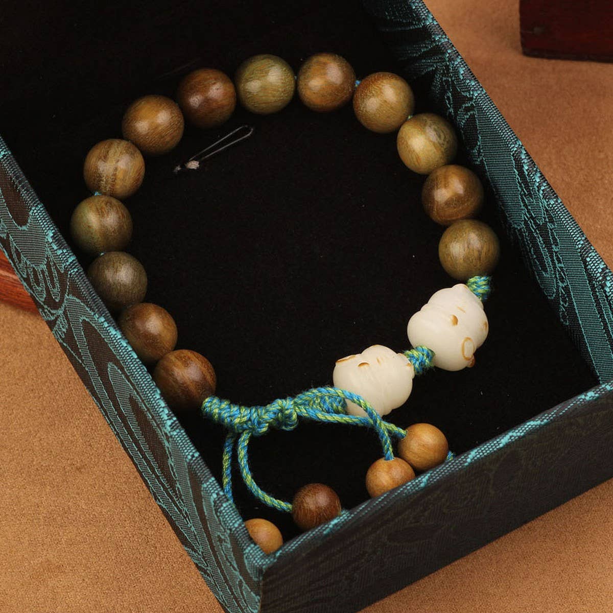 Womens Green Sandalwood Bodhi Bracelet