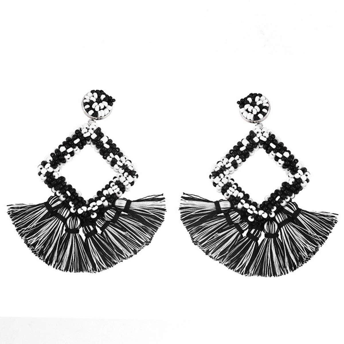 GEOMETRIC DIAMOND SHAPED RICE BEAD TASSEL EARRINGS_CWAJE1043