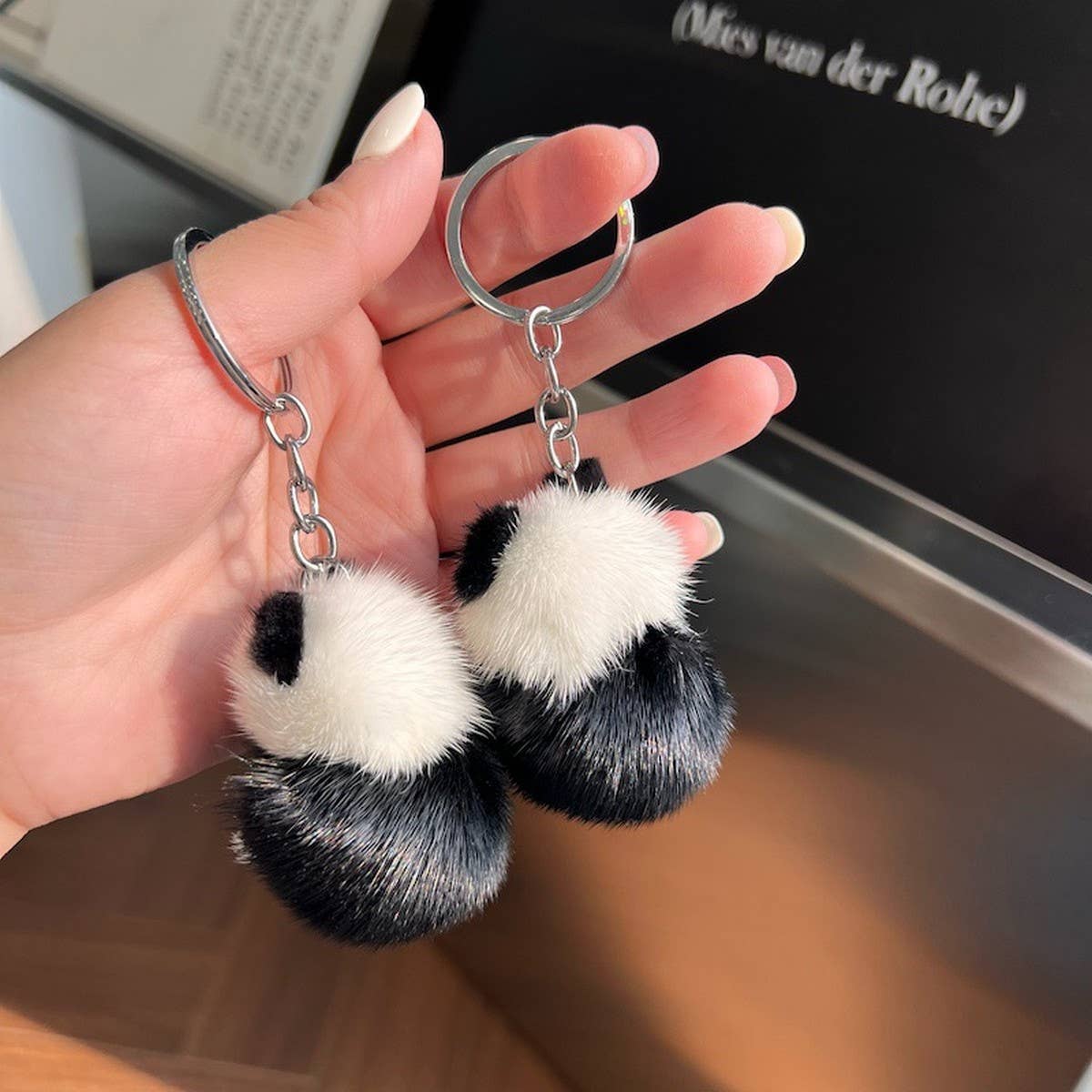SMALL CUTE PANDA DOLL CAR KEYCHAIN PENDANT_CWMM2494