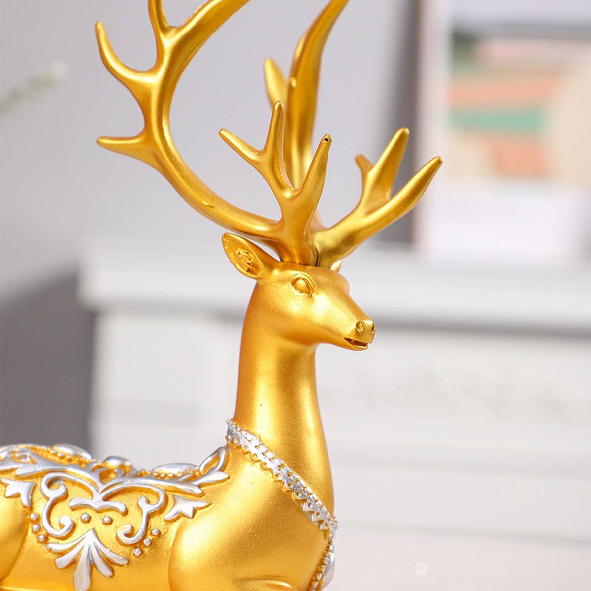 European Resin Reindeer Pair Christmas Decor_Cwmm9919