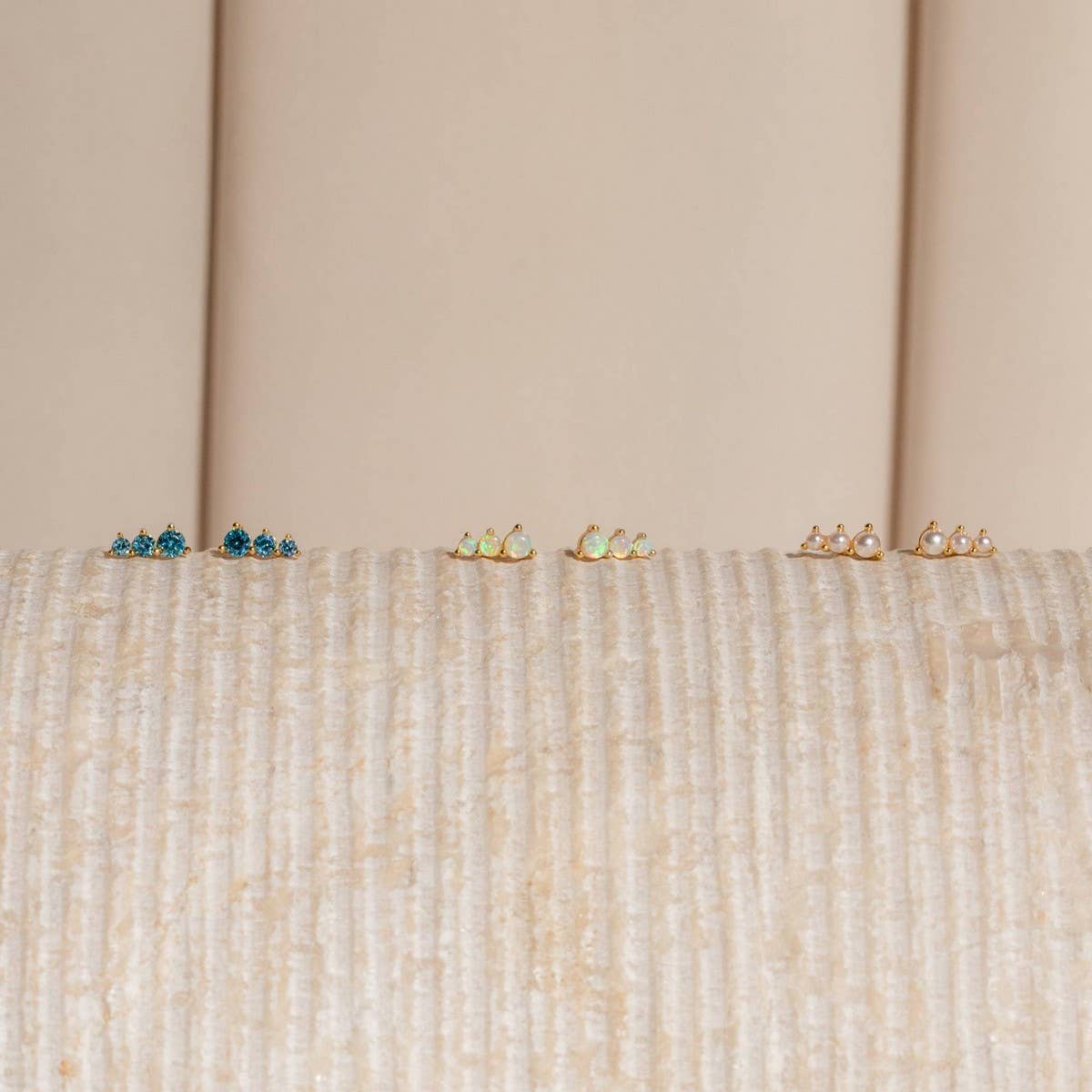 DECEMBER BIRTHSTONE STUD EARRINGS VINTAGE GIFT_CWAJE5111