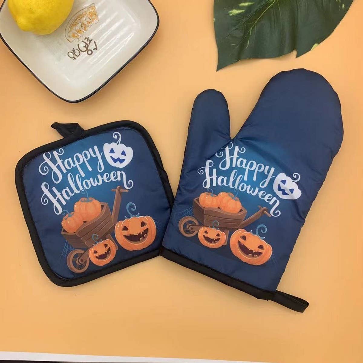 NEW HALLOWEEN CARTOON INSULATED GLOVES_CWMM1459