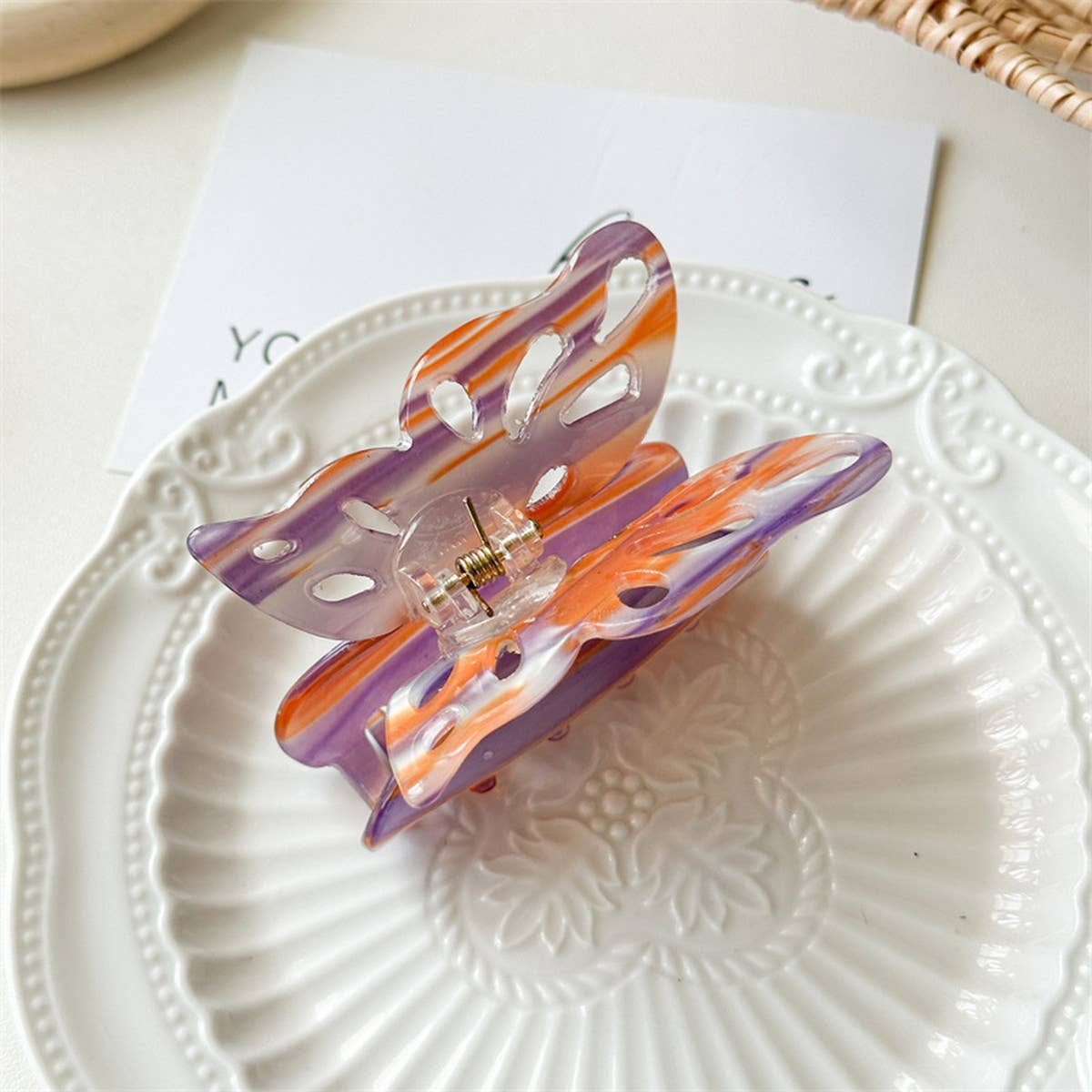 NEW LARGE HOLLOW BUTTERFLY HAIR CLAW WOMENS CLIP_CWAHA1028