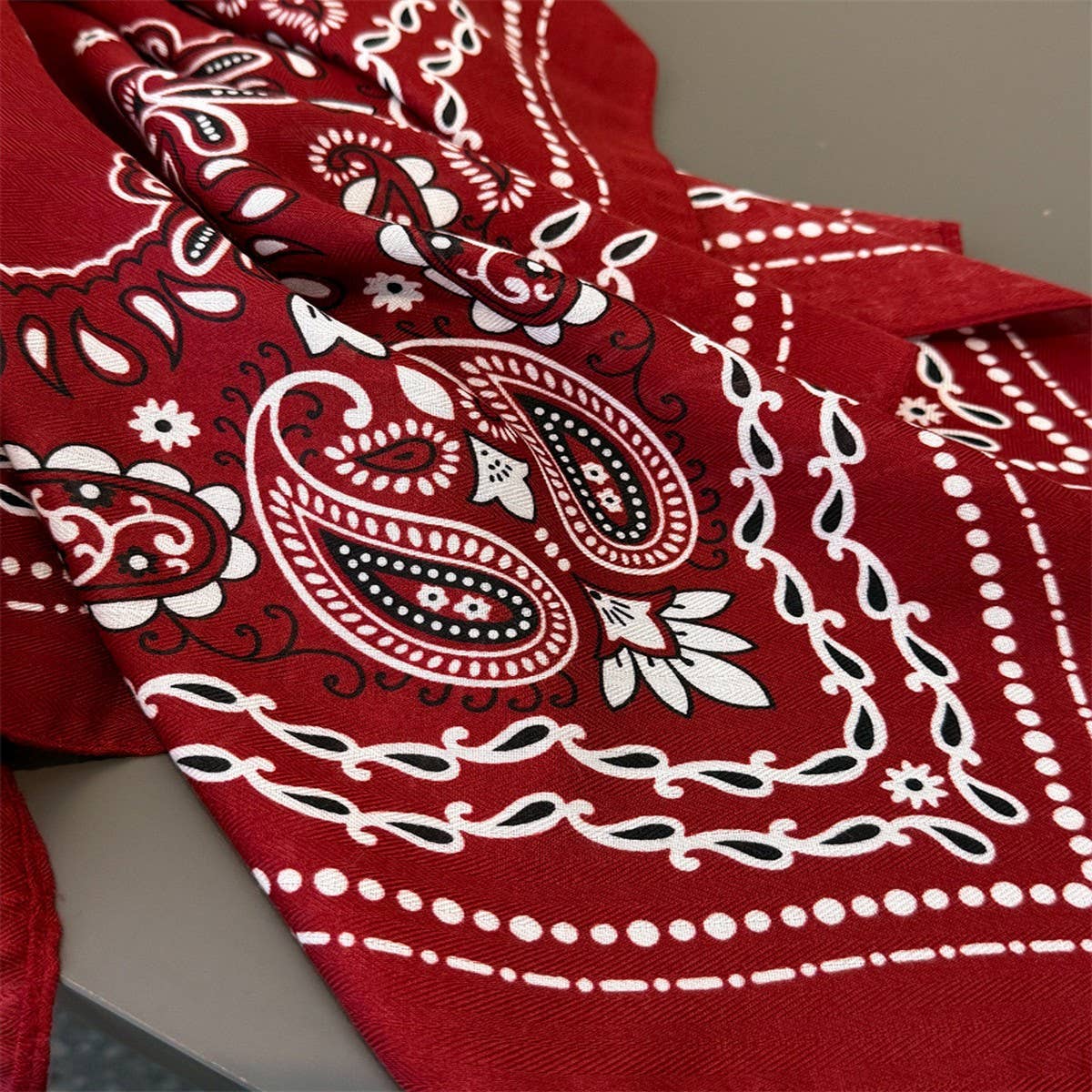 Paisley Herringbone Linen Feel Silk Scarf_Cwasc03310