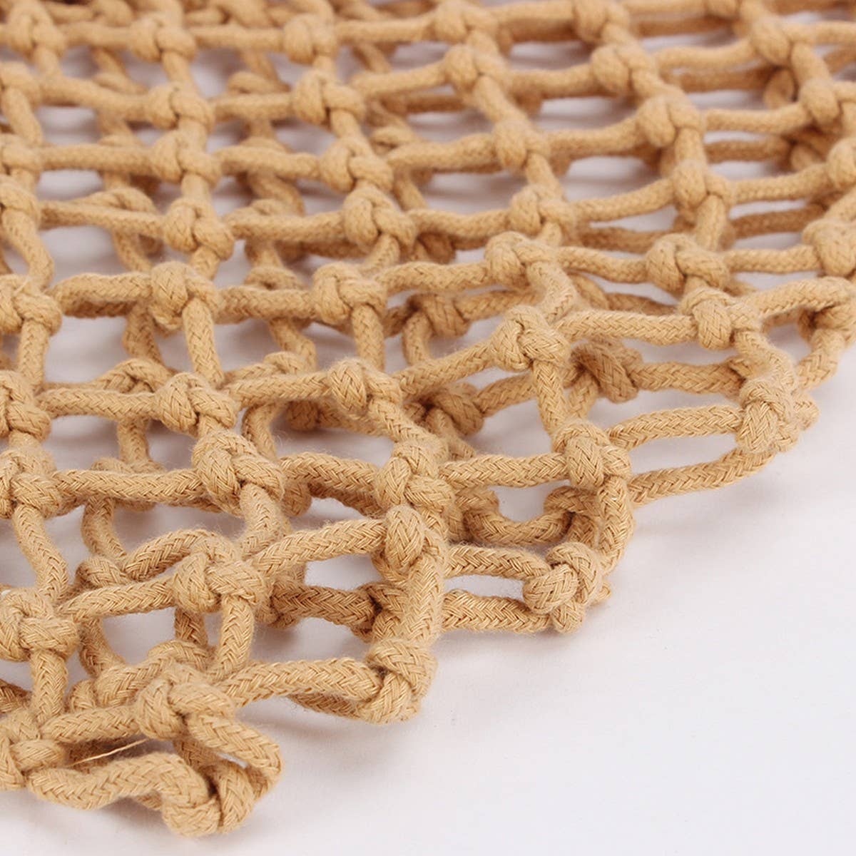 TASSEL WOVEN SHOULDER BAG WITH DRAWSTRING LINING_CWAB4674