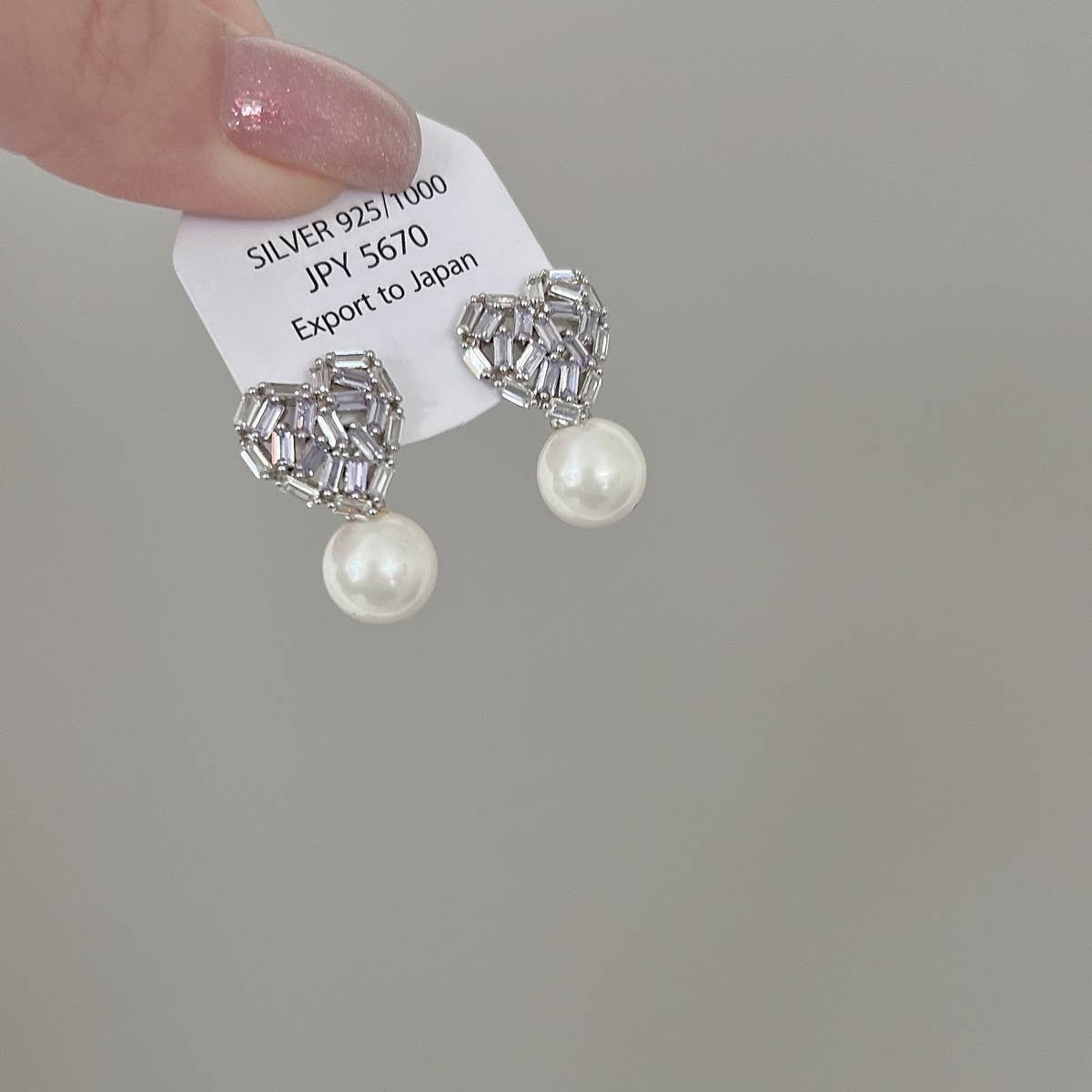 LIGHT LUXURY LOVE PEARL EARRINGS AND EARRINGS_CWAJE2028