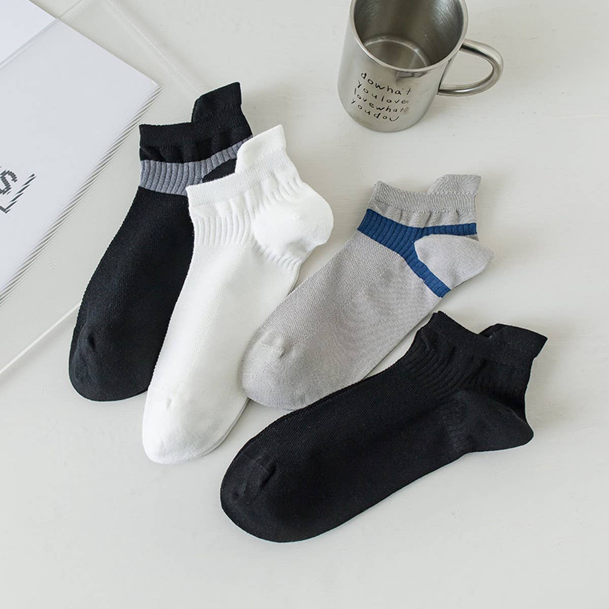 DEODORANT AND SWEAT ABSORBENT MENS SPORTS SOCKS_CWMS2010