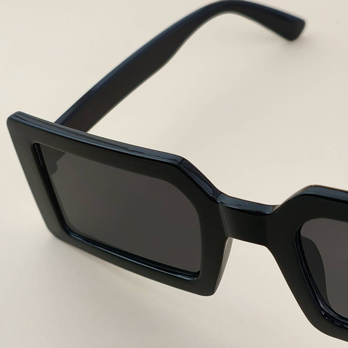 BASIC SIMPLE SQUARE SUNGLASSES_CWASG0091