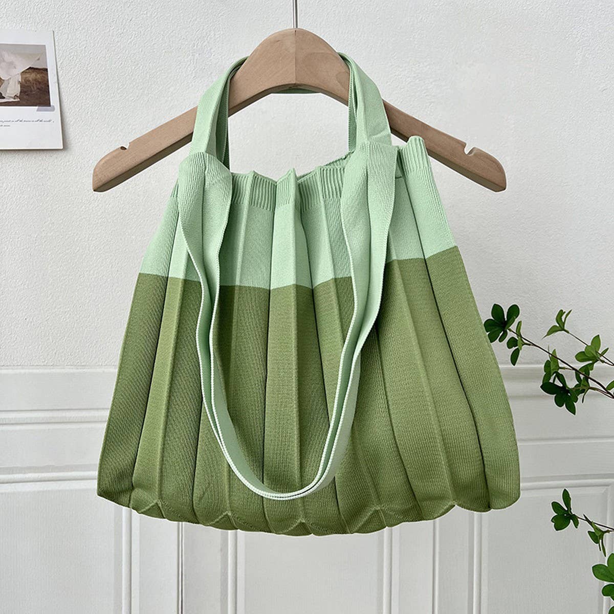 LARGE CAPACITY COLOR BLOCK PLEATED SHOULDER BAG_CWAB3221