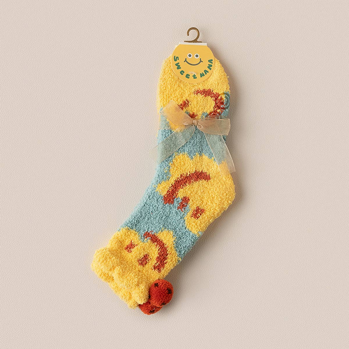 CUTE CARTOON SMILING FACE SOCKS_CWMS0876
