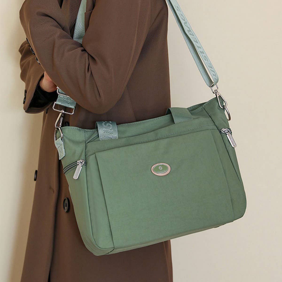 Large Capacity Nylon Shoulder Crossbody Bag_Cwab3512