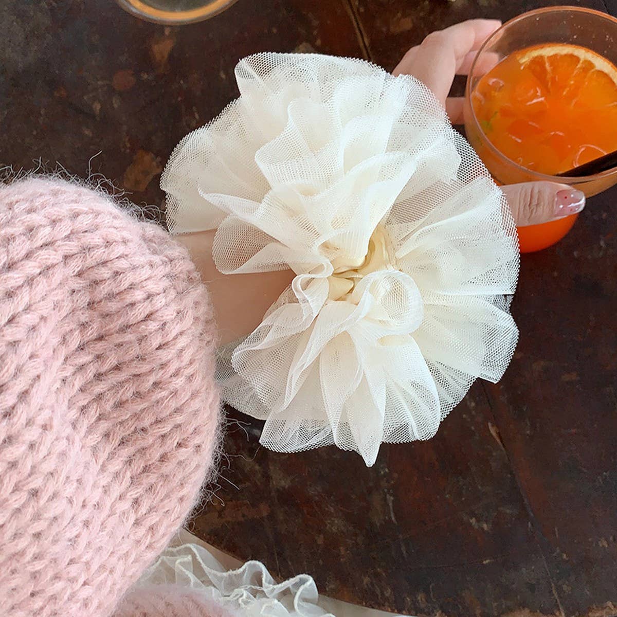 PINK BALLET LACE BOW SCRUNCHIE FOR SWEET UPDOS_CWAHA5513