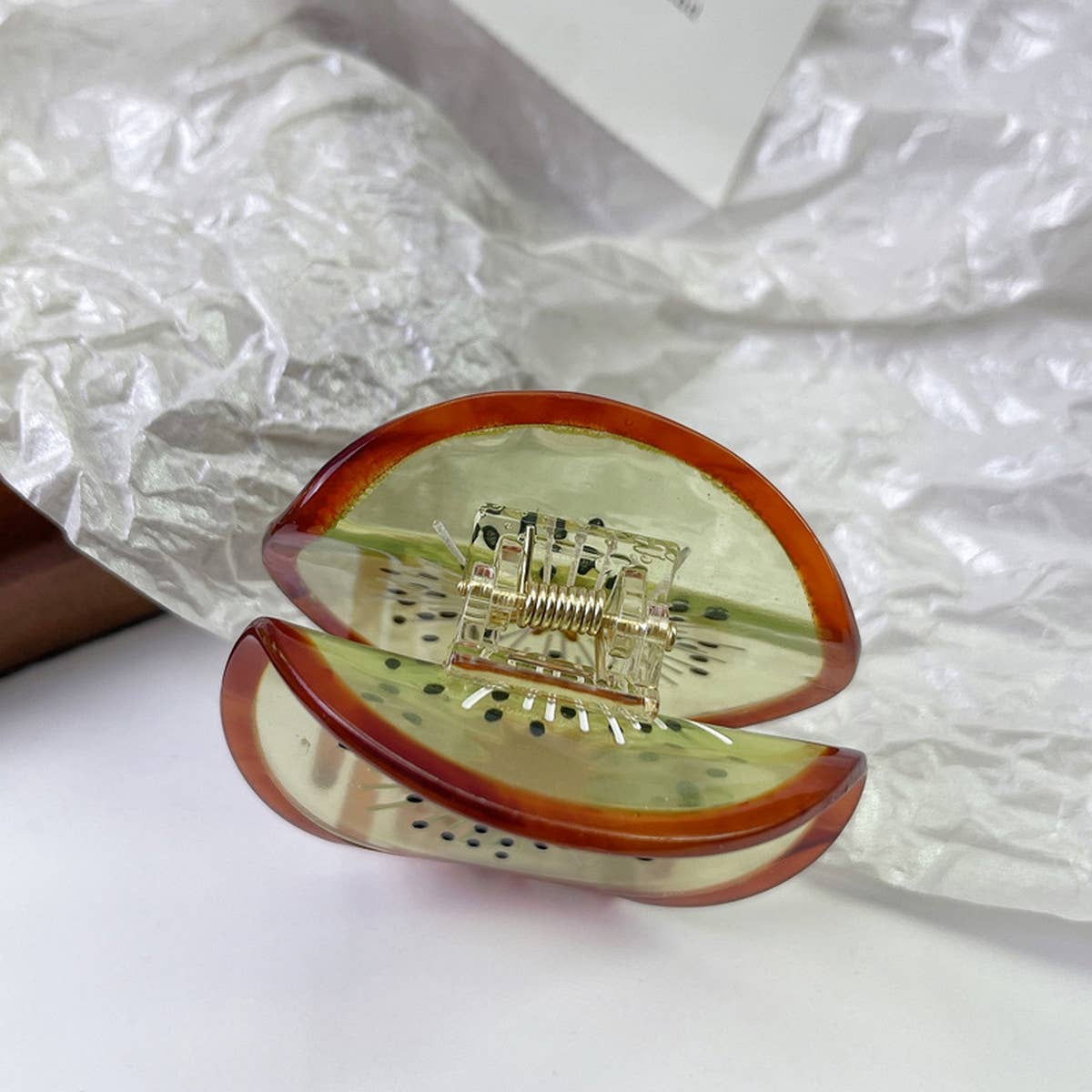 QUIRKY KIWI FRUIT ACETATE HAIR CLAW BACK BUN CLIP_CWAHA1340