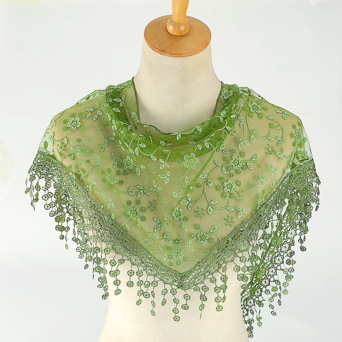 SPRING AND AUTUMN FLORAL HOLLOW LACE TRIANGLE VEIL_CWMM1984