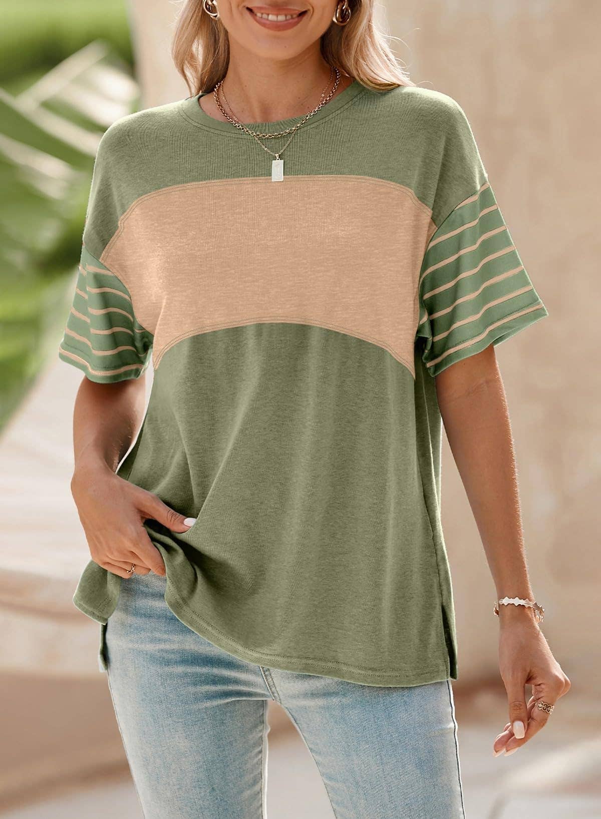 Womens Colorblock Striped Crew Neck Tee