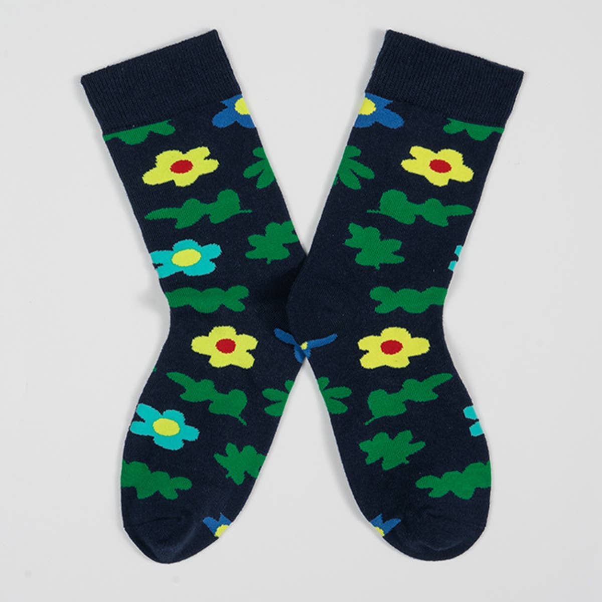 COLORFUL PATTERN COUPLE MID SOCKS_CWMS0199