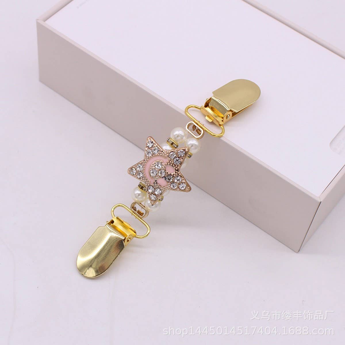 POPULAR HIGH GRADE PEARL SWEATER CLIP SHAWL CLIP_CWMM2207