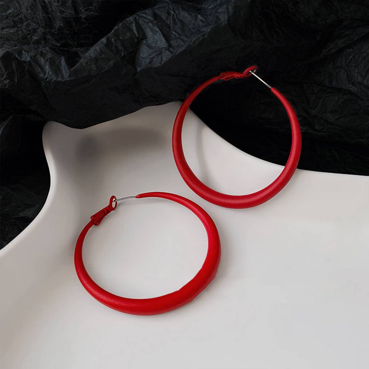 RED GEOMETRIC EARRINGS MINIMALIST EARRINGS_CWAJE2066