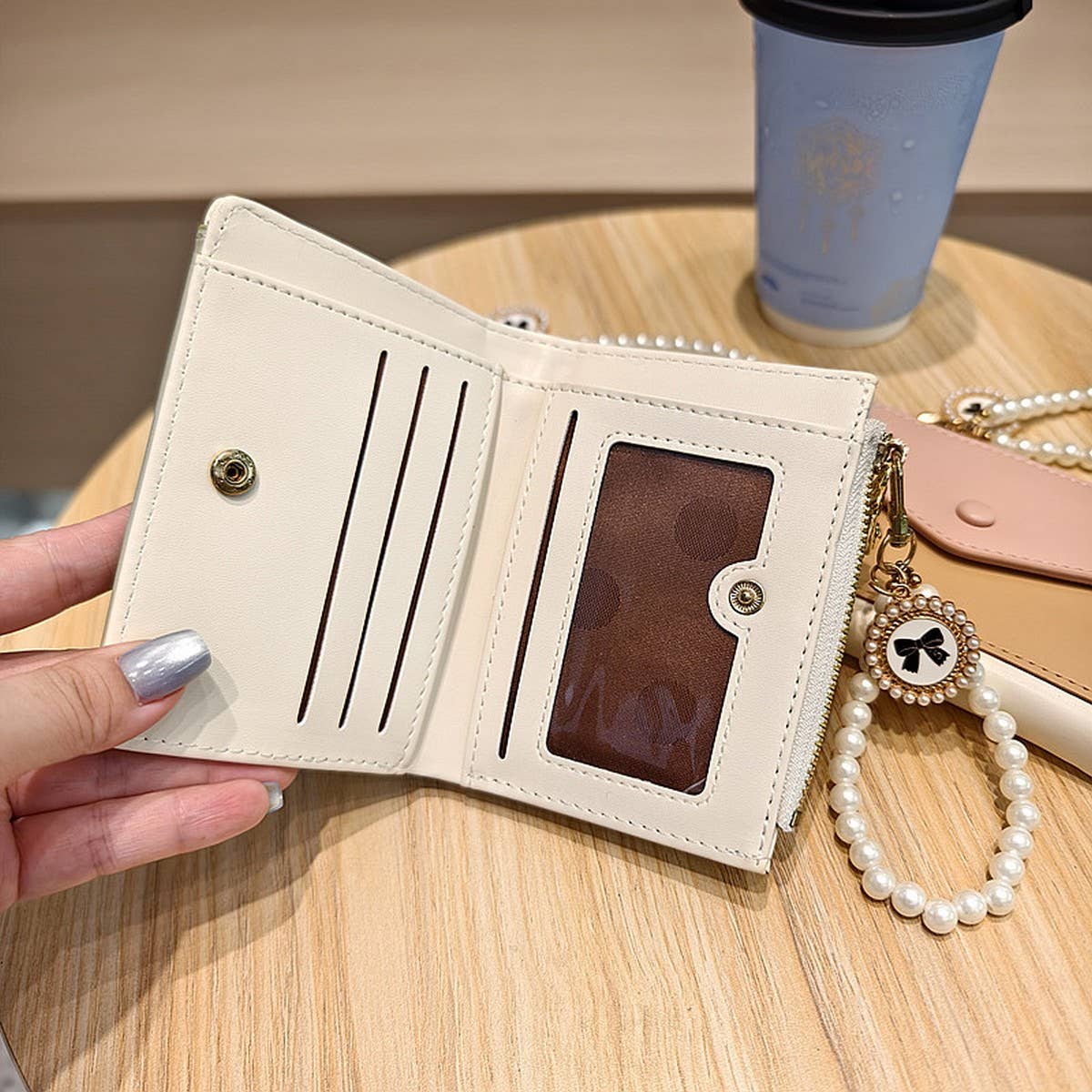 Unique Design Cute Two-Tone Pearl Wallet_Cwab06246