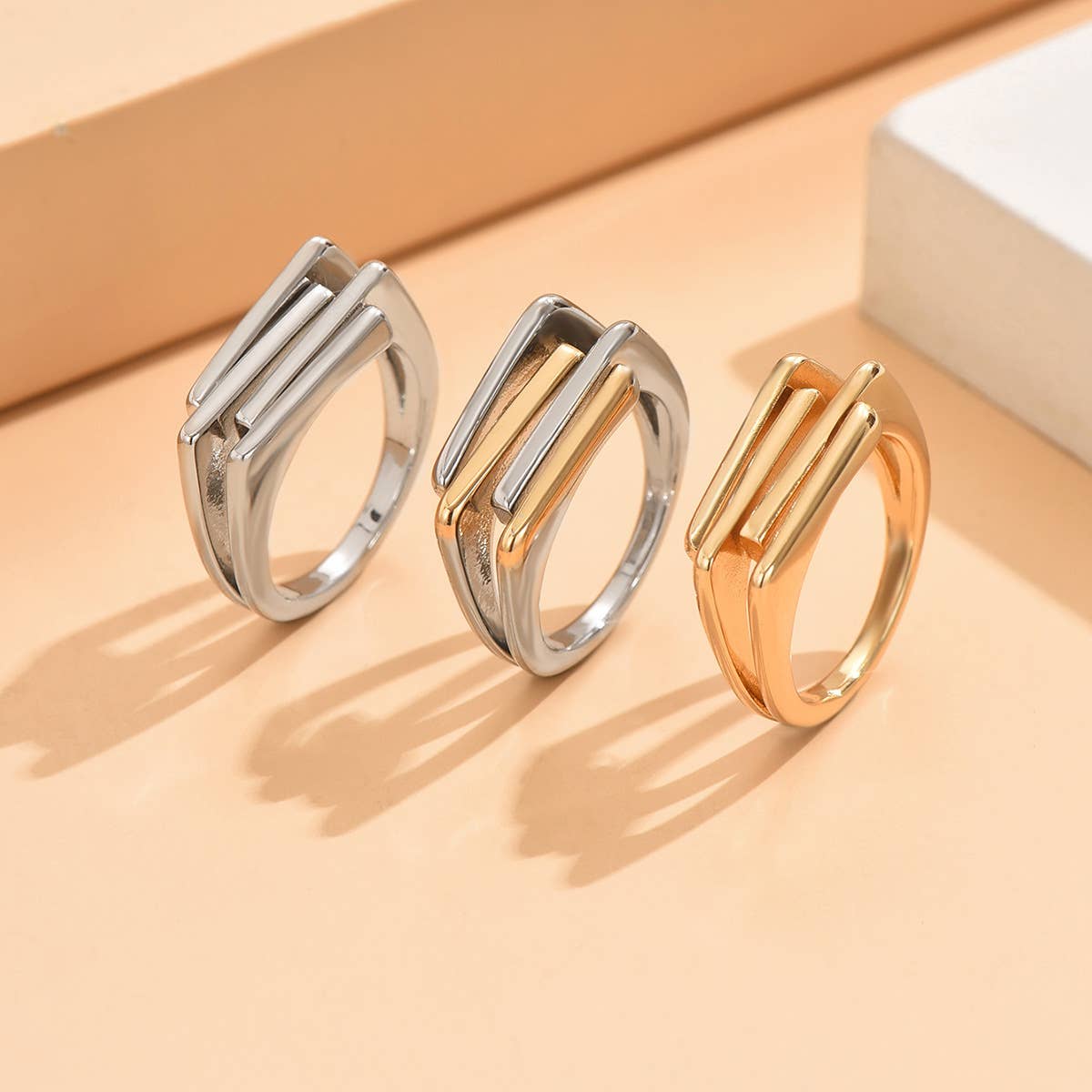 Temperament Smooth Geometric Three-Layer Ring