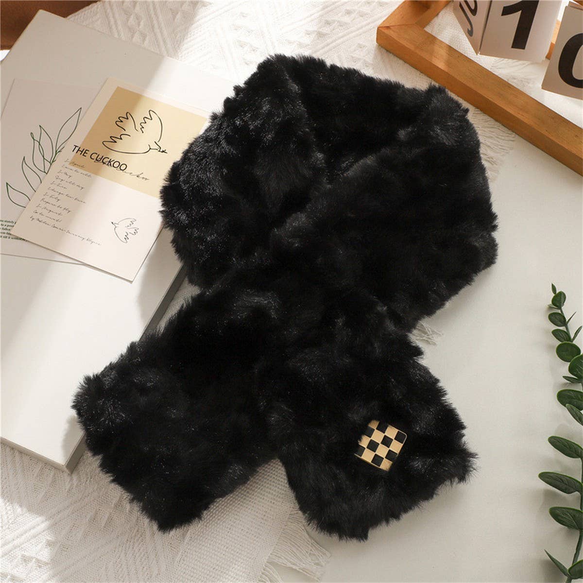 Checkered Sherpa Embossed Cross Scarf For Winter_Cwasc1254