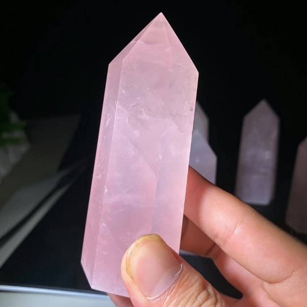 ROSE QUARTZ CRYSTAL POINT HEX TOWER_CWMM8100