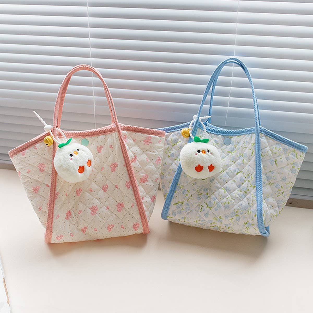 Quilted Canvas Tote BagFRESH & Cute_Cwab5602