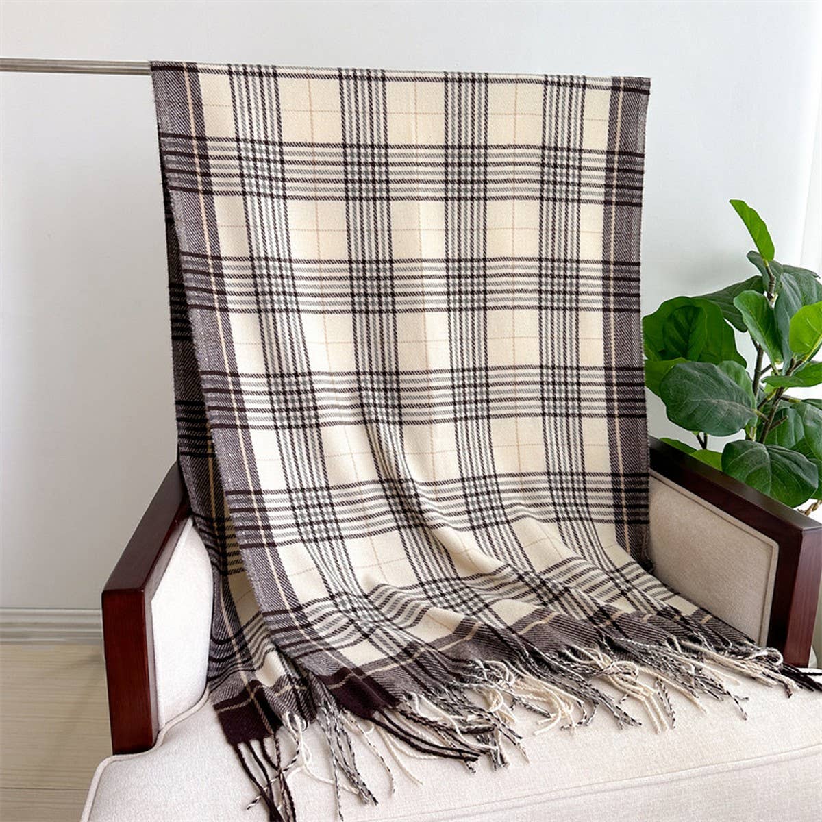 COZY PLAID TASSEL SCARF FALL WINTER WRAP FOR WOMEN_CWASC0977