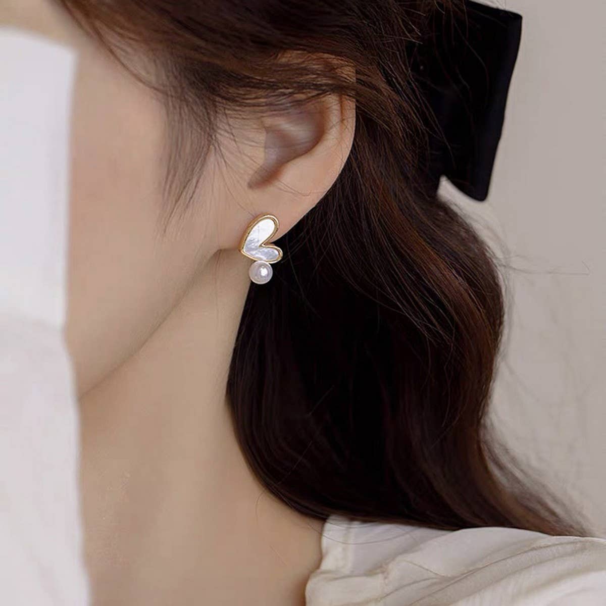 Valentines Day Simple Heart Shell Pearl Earrings