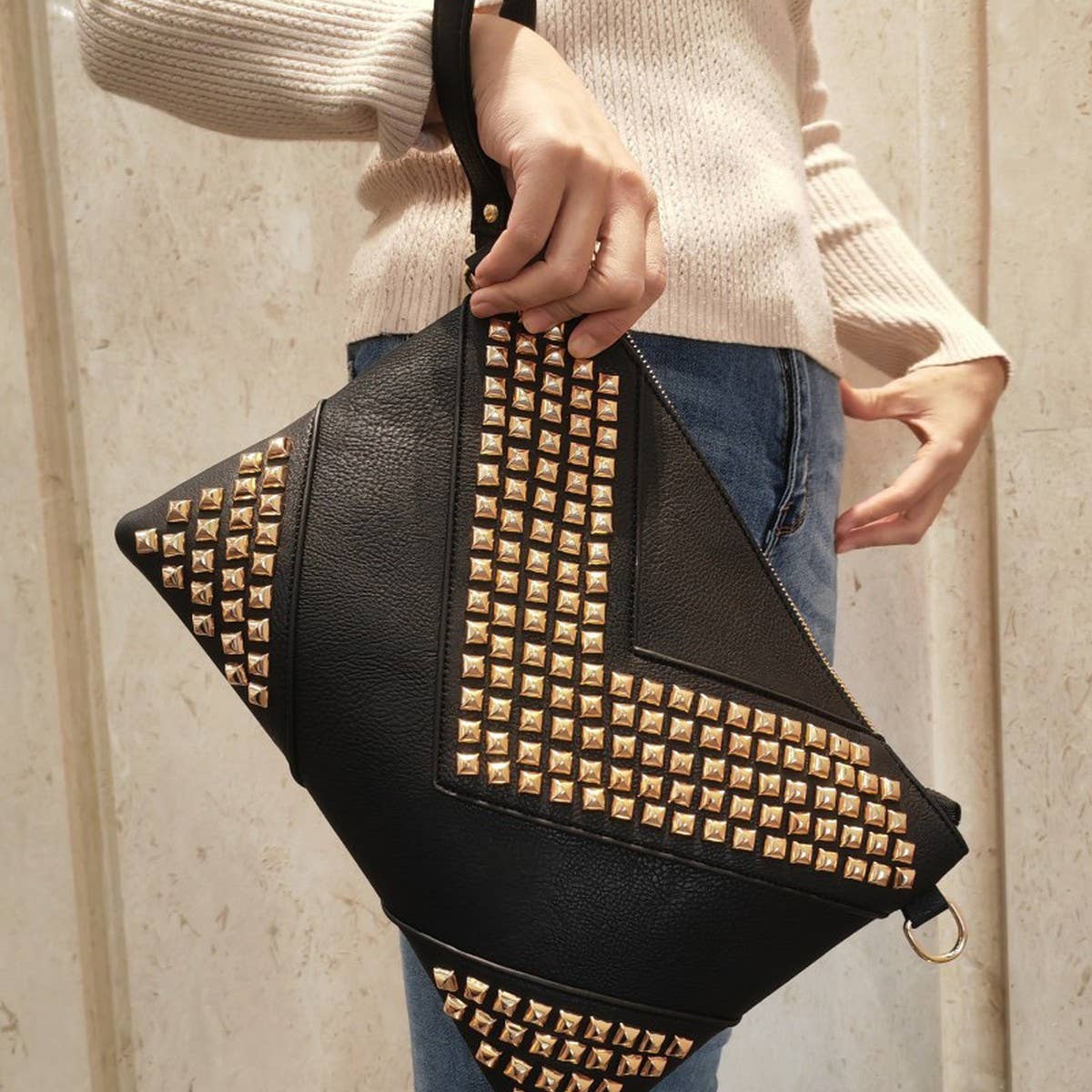 RIVET DECORATION LARGE CAPACITY HANDBAG_CWAB1376