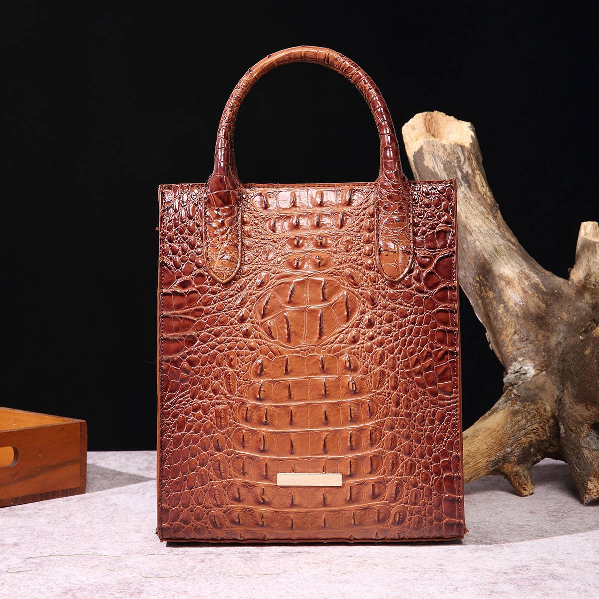 RETRO LARGE CAPACITY CROCODILE SHOULDER BAG_CWAB0925