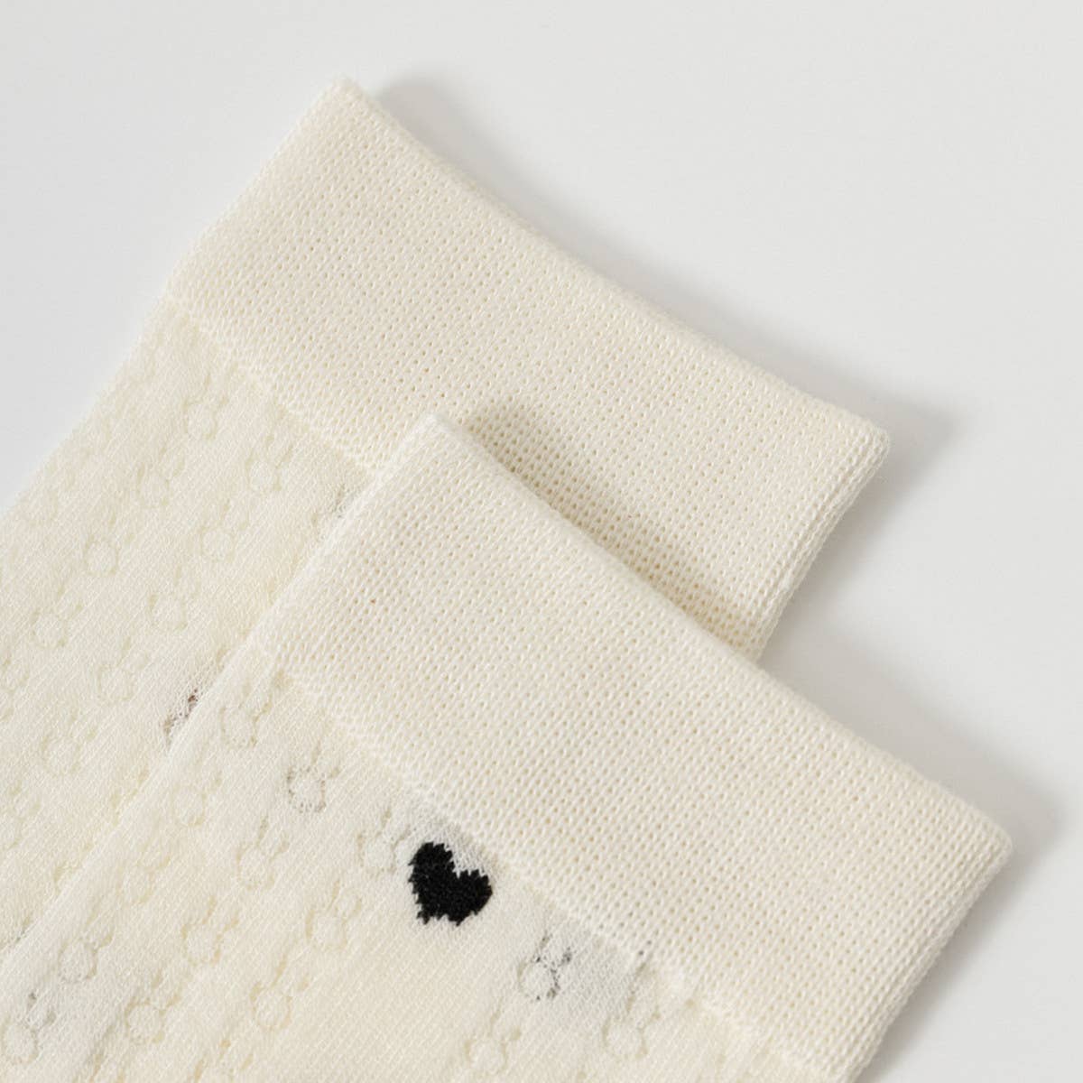 HOLLOW JACQUARD MIDDLE CALF SOCKS_CWMS0650