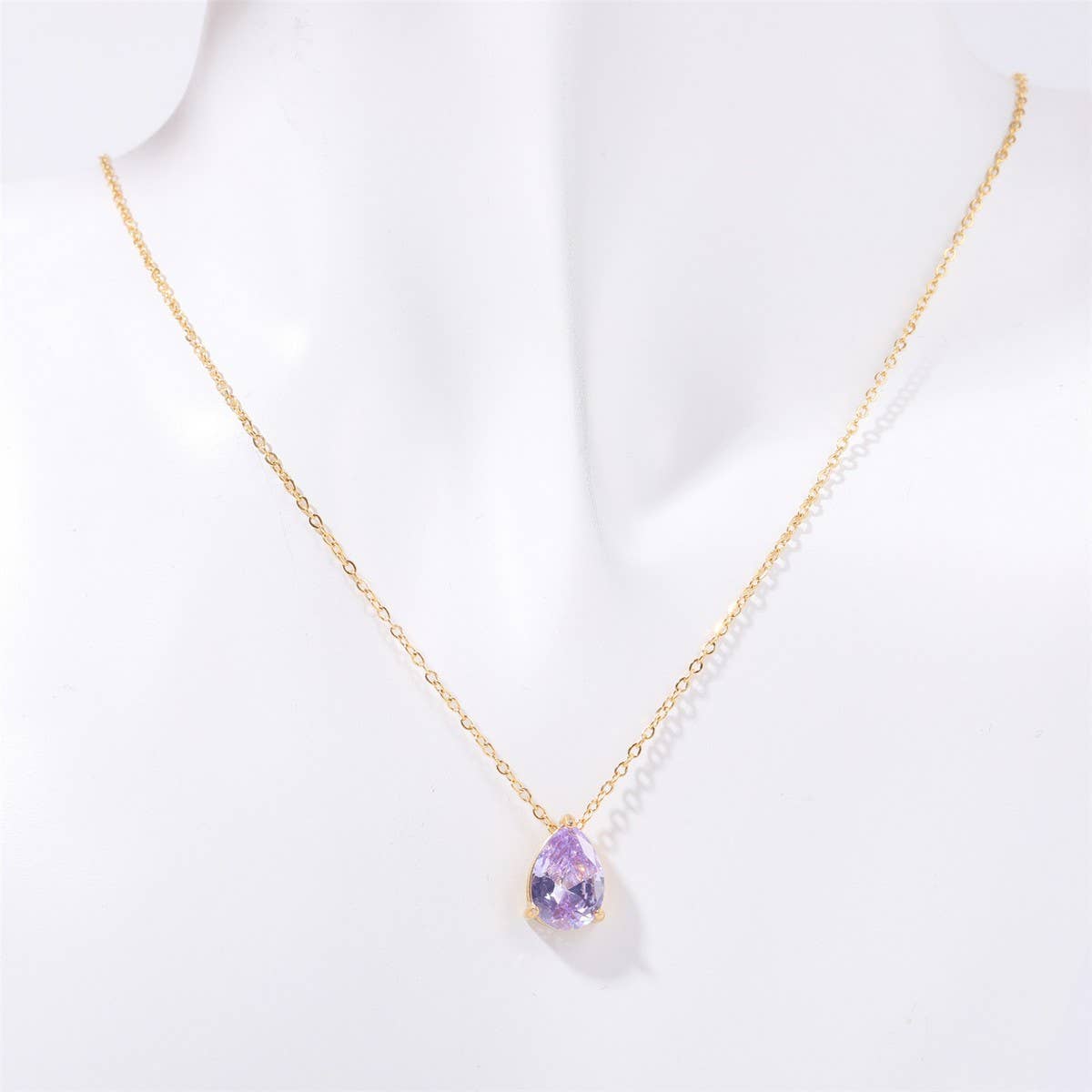 TEARDROP ZIRCON DECEMBER BIRTHSTONE NECKLACE_CWMM5534