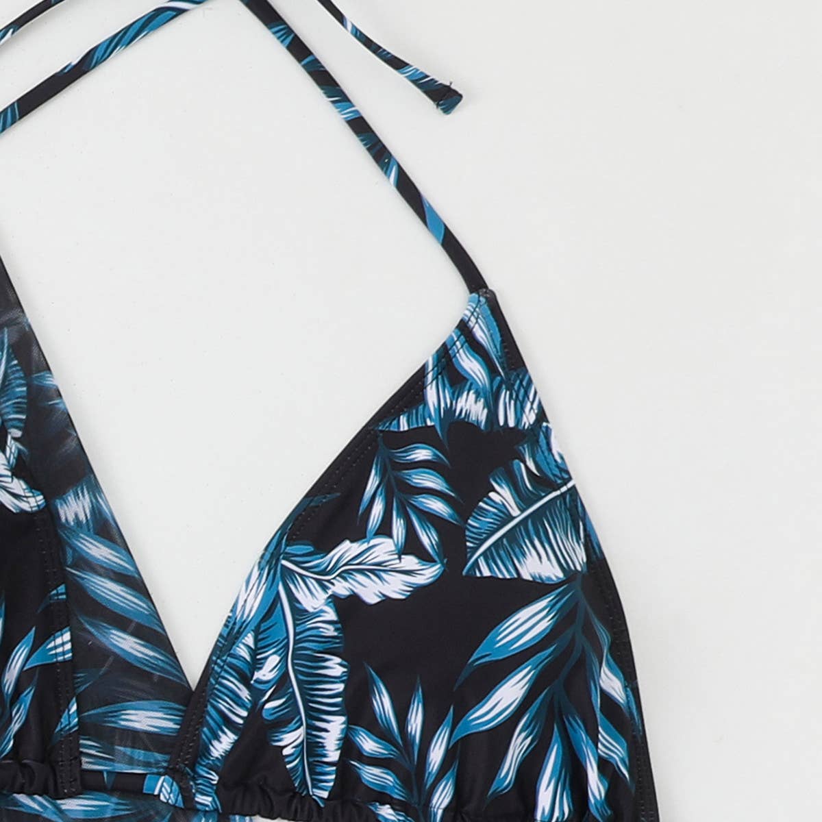 LEAVES SEXY PLUS SIZE SPLIT BIKINI SWIMSUIT_CWMW0223