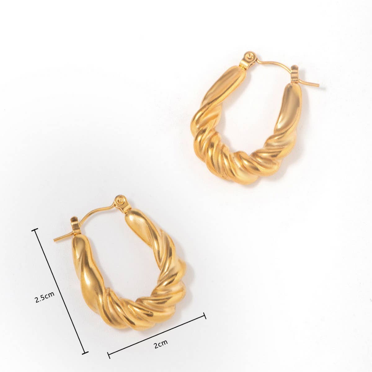 GOLD STAINLESS STEEL TWISTED U SHAPED EARRINGS_CWMM3652