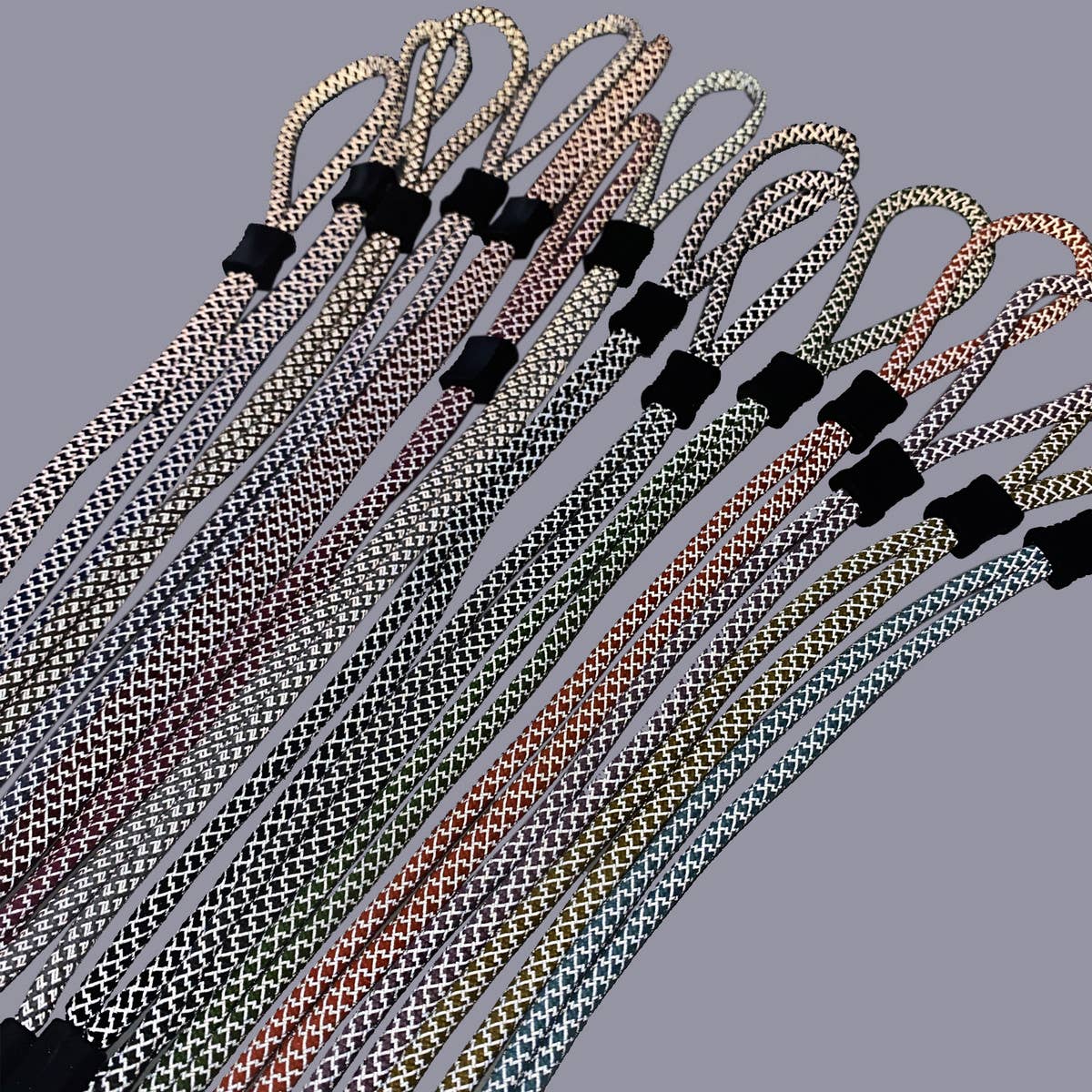 REFLECTIVE ANTI SLIP GLASSES LANYARD_CWMM1161