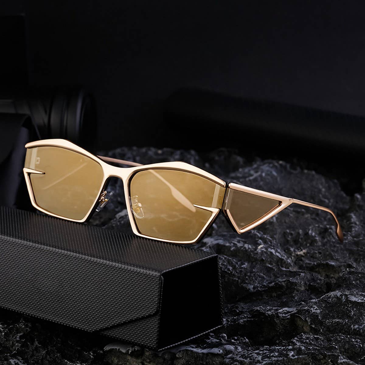 FASHIONABLE HIGH TECH STEAMPUNK SUNGLASSES_CWASG0668