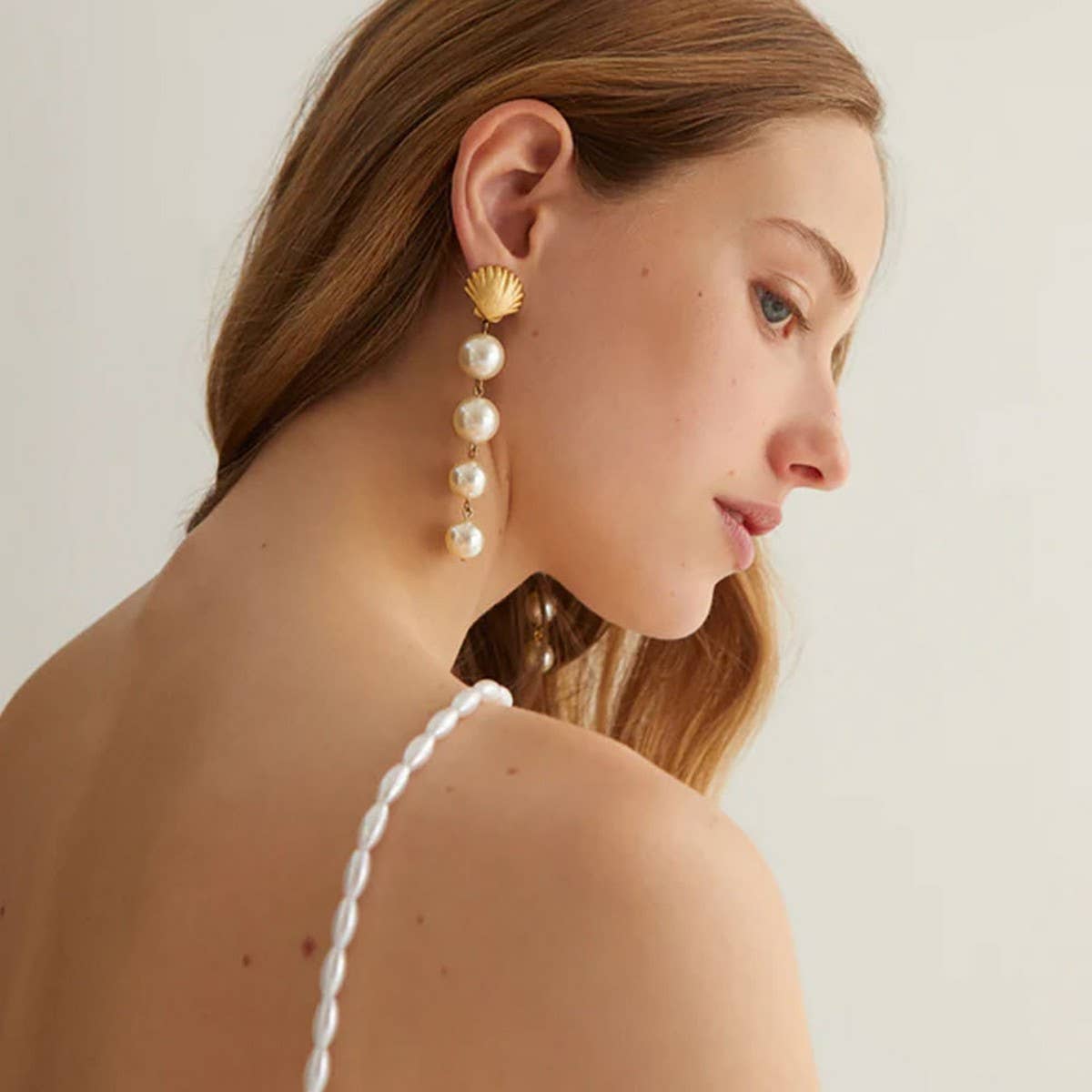 ELEGANT SHELL PEARL TASSEL EARRINGS_CWAJE1368